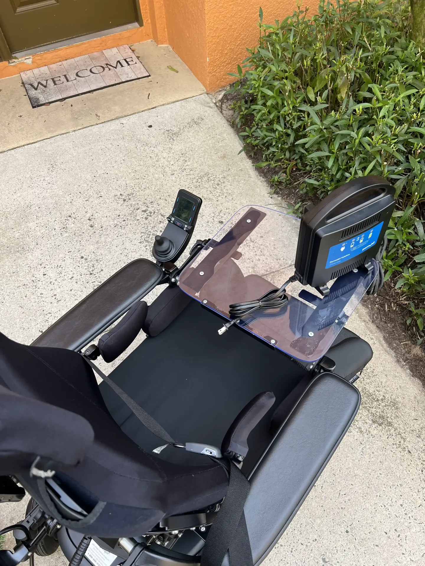 Top view of the Permobil M3 Corpus seat, leg rests and display