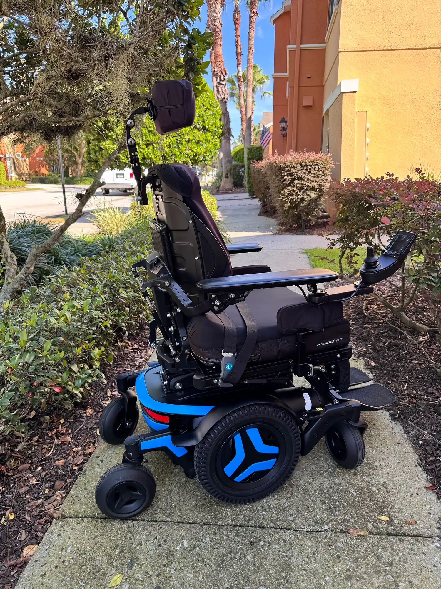 Pre-Owned Permobil M3 side view