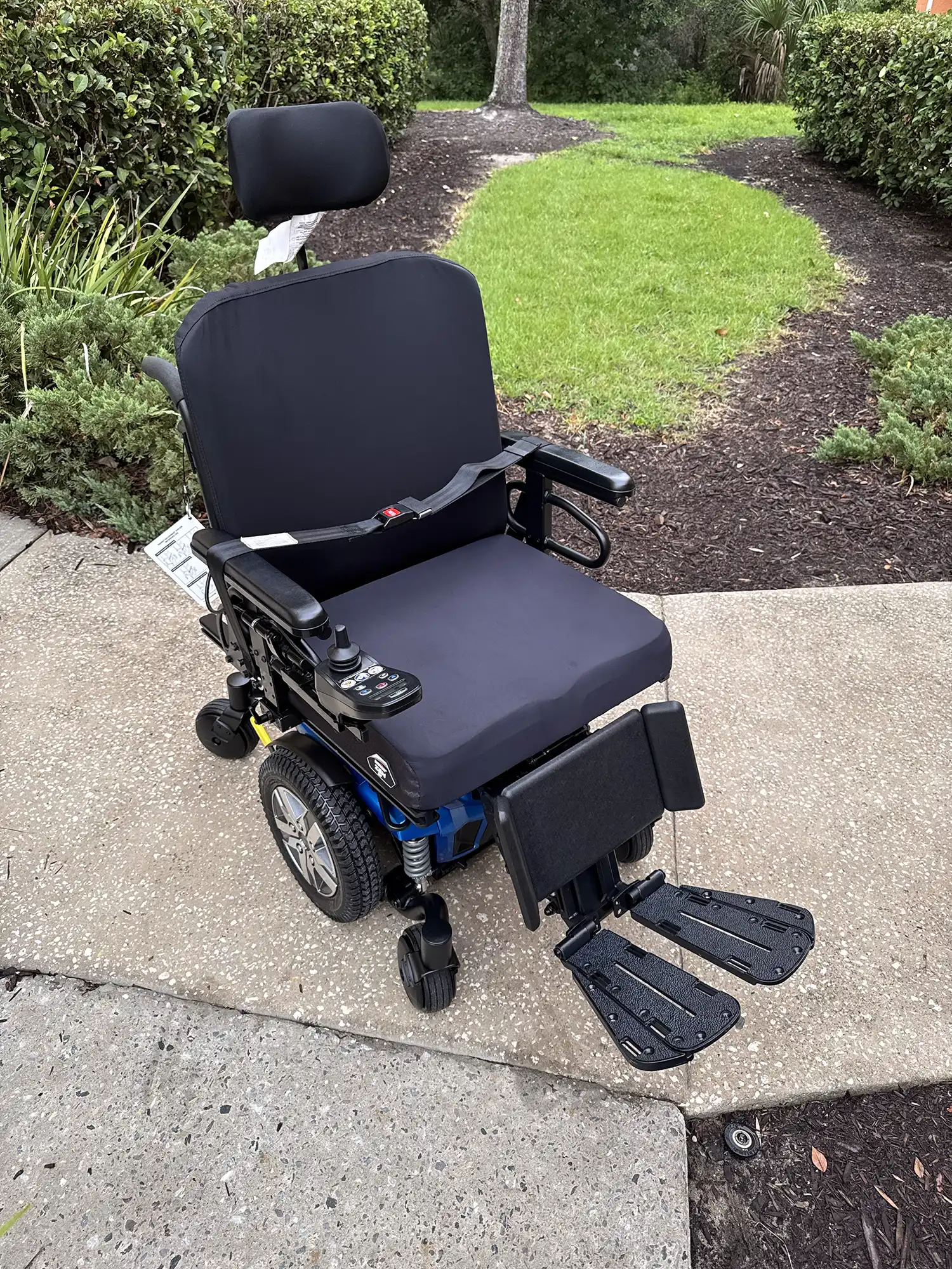 Used Quantum J4 Power Chair